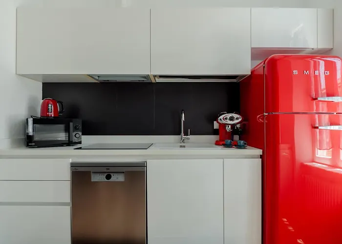 Lz1 - Center With Unique Private Garage Appartement *